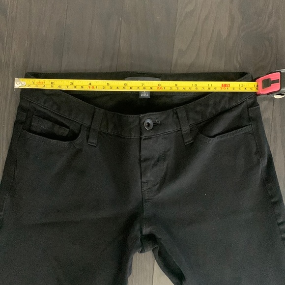 Banana Republic Black Jegging Type Pants - Picture 6 of 6